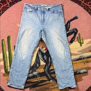 LEVI's WEDGIE STRAIGHT DENIM 31